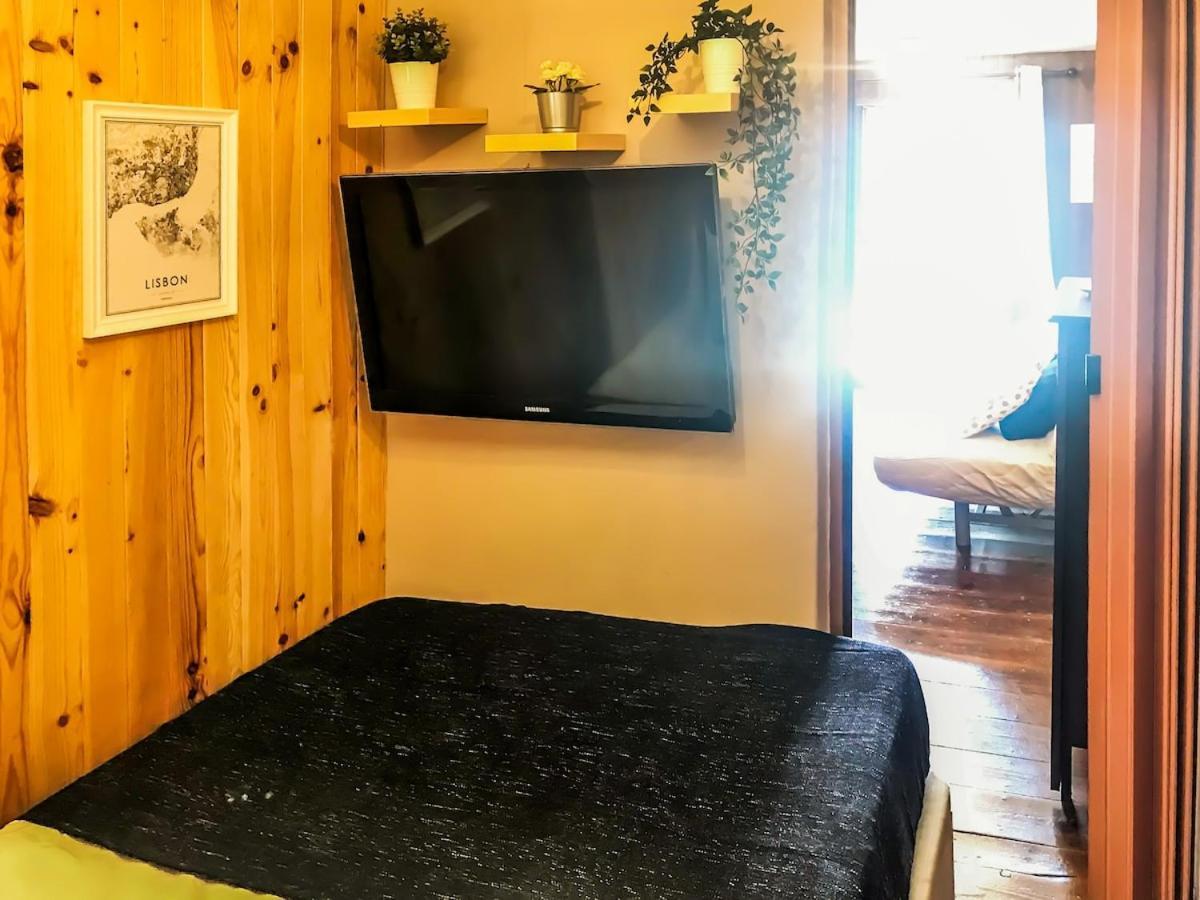 Apartment Cozy Charming Flat In Flowers Garden! *