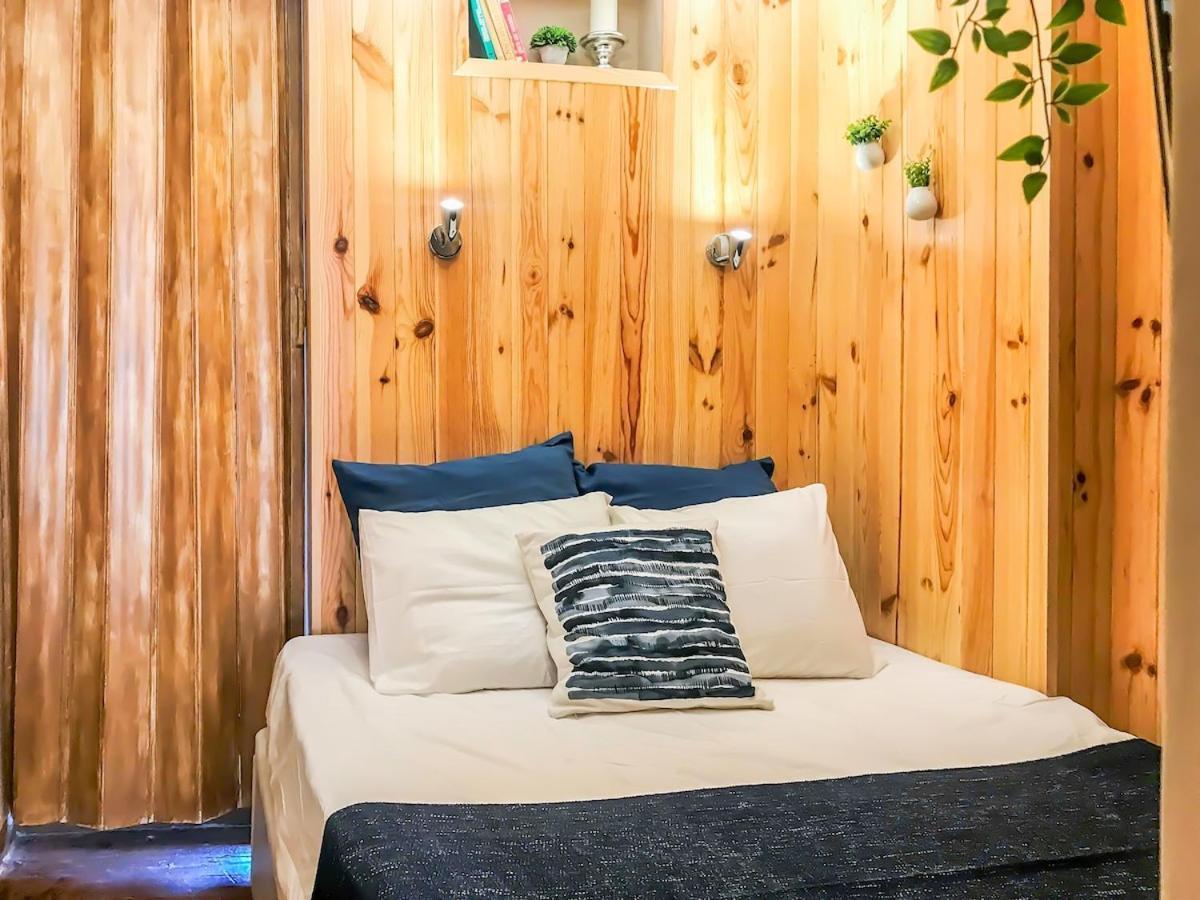 Cozy Charming Flat In Flowers Garden! * Lissabon
